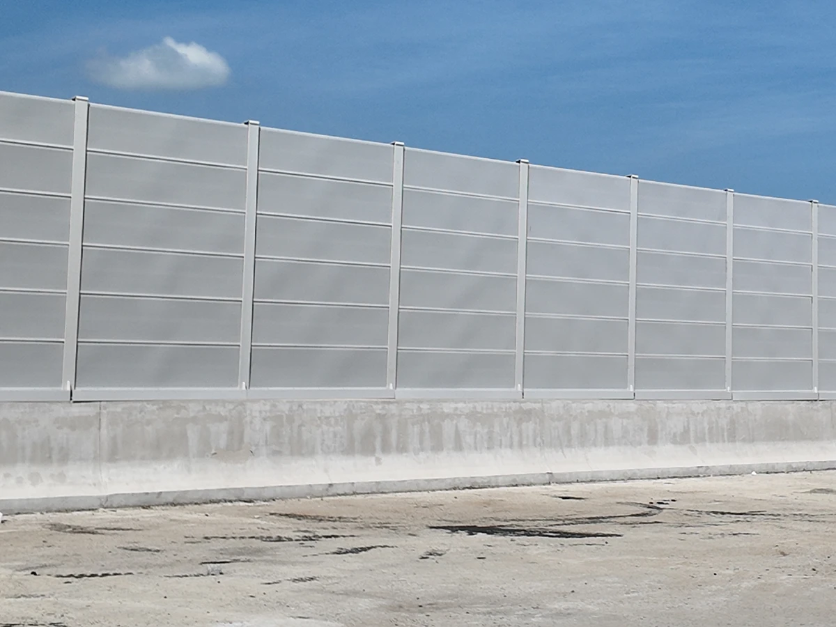 Hạng mục tường chống ồn Km31+280 đến Km43+500 tuyến cao tốc Châu Đốc Cần Thơ Sóc Trăng