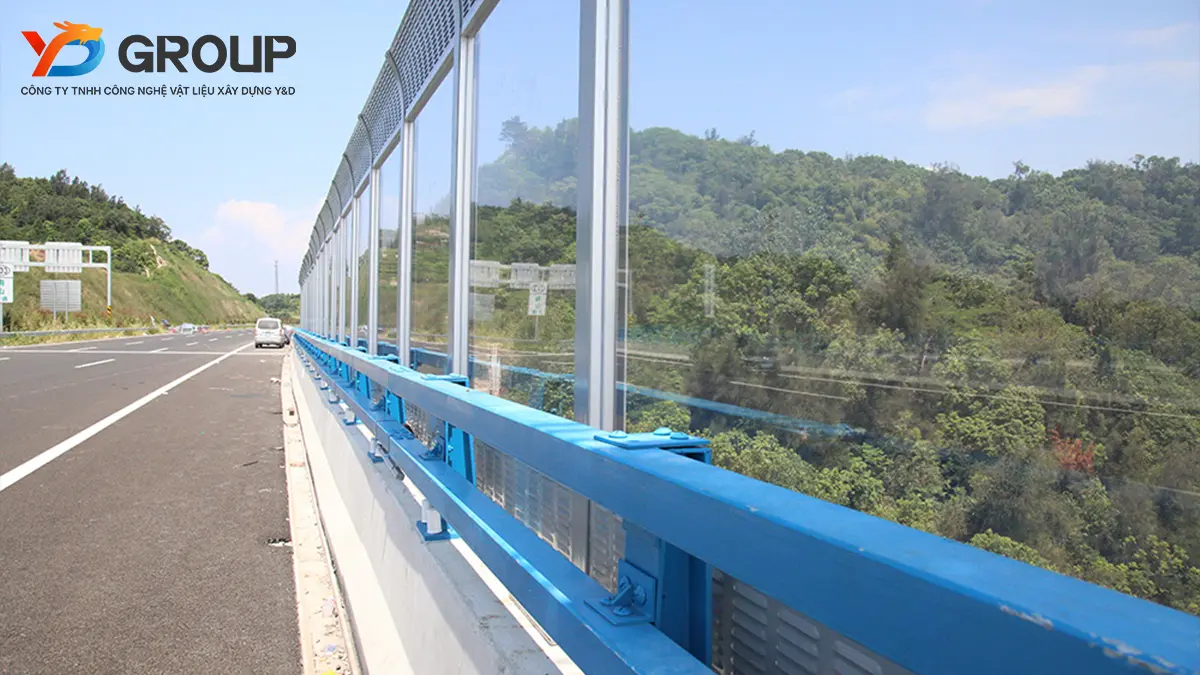 Panel tiêu âm, phản âm và tấm trong suốt dùng cho tường chống ồn cao tốc