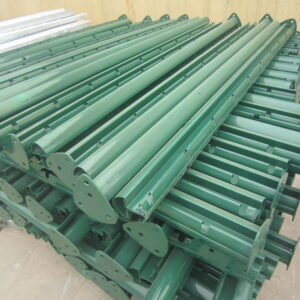 Trụ quả đào hàng rào lưới thép hàn sơn tĩnh điện màu xanh