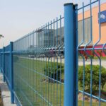 Hàng rào chấn sóng lưới thép hàn cho nhà máy và khu công nghiệp